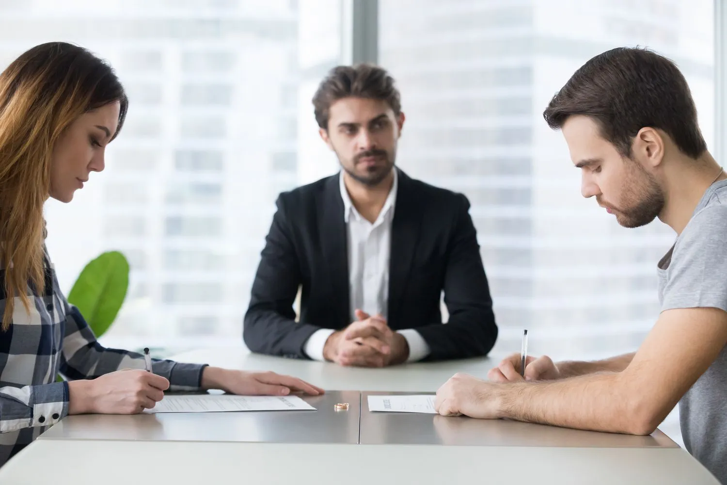 How EH Mediation Guides Couples Toward Fair and Balanced Outcomes Tavistock